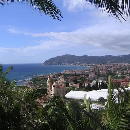 Casa Bisou Italia Wifi Et Parking Free Privato * Diano San Pietro